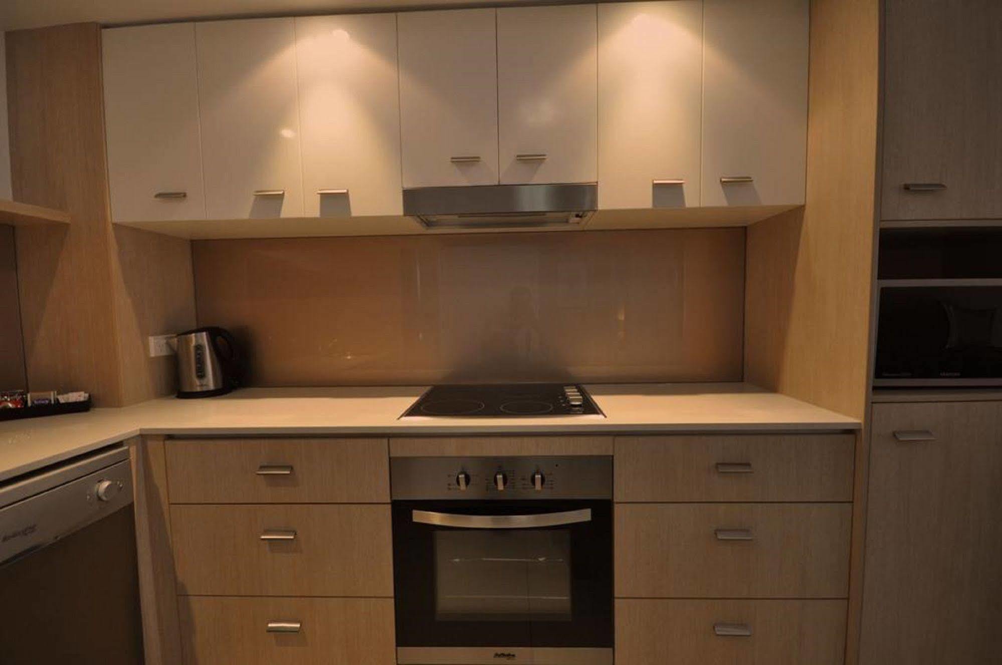 גולד קוסט Chancellor Lakeside Apartments מראה חיצוני תמונה